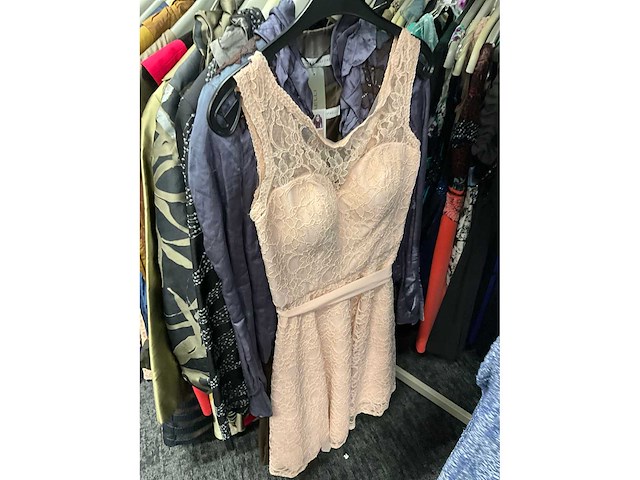 173 diverse cocktailjurken/sets (totaalprijs) - afbeelding 97 van  134