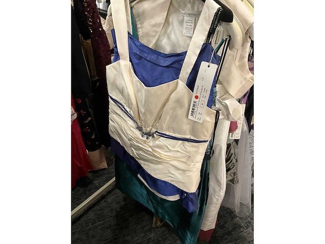 173 diverse cocktailjurken/sets (totaalprijs) - afbeelding 19 van  142