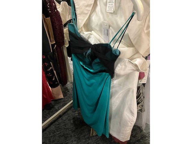 173 diverse cocktailjurken/sets (totaalprijs) - afbeelding 21 van  142