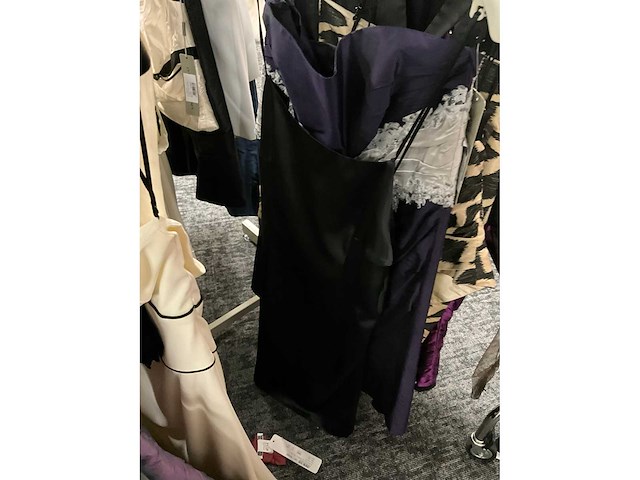 173 diverse cocktailjurken/sets (totaalprijs) - afbeelding 31 van  142