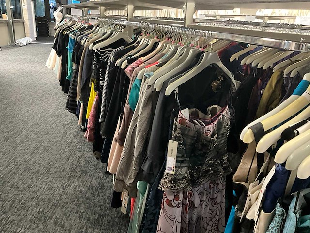 173 diverse cocktailjurken/sets (totaalprijs) - afbeelding 38 van  142