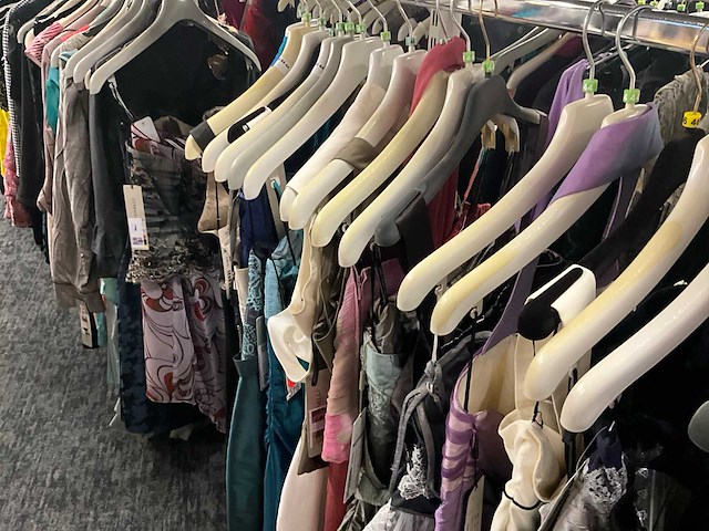 173 diverse cocktailjurken/sets (totaalprijs) - afbeelding 39 van  142