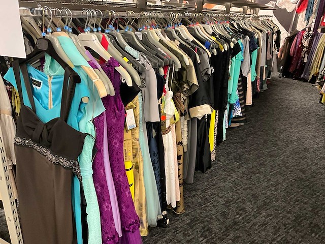 173 diverse cocktailjurken/sets (totaalprijs) - afbeelding 55 van  142