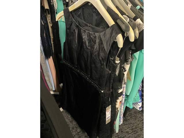 173 diverse cocktailjurken/sets (totaalprijs) - afbeelding 82 van  142