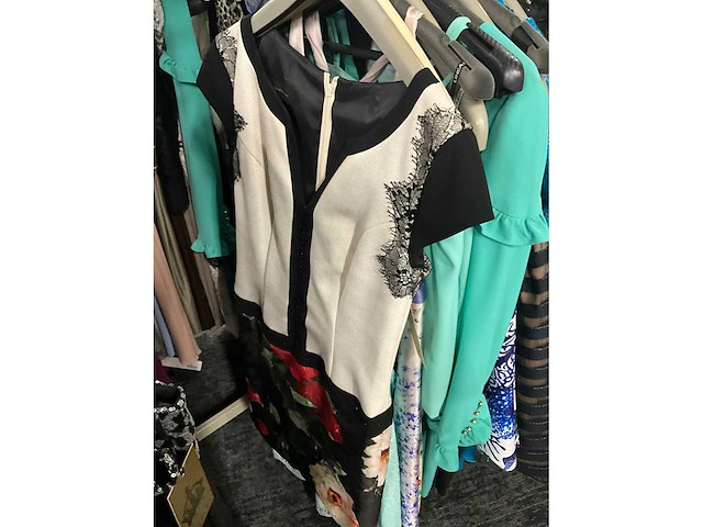 173 diverse cocktailjurken/sets (totaalprijs) - afbeelding 85 van  142