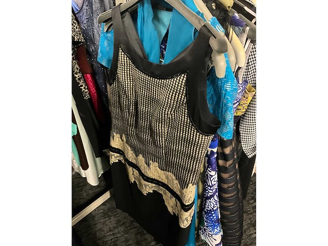 173 diverse cocktailjurken/sets (totaalprijs) - afbeelding 89 van  142