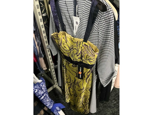 173 diverse cocktailjurken/sets (totaalprijs) - afbeelding 96 van  142