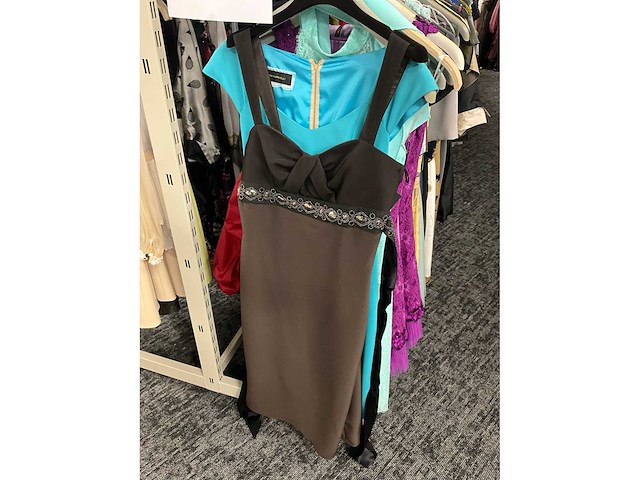 173 diverse cocktailjurken/sets (totaalprijs) - afbeelding 88 van  142