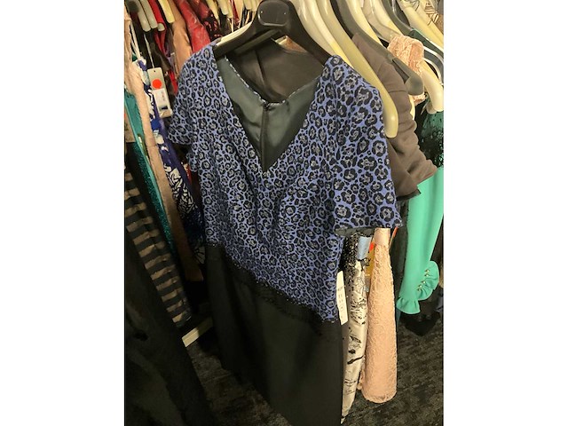 173 diverse cocktailjurken/sets (totaalprijs) - afbeelding 102 van  142