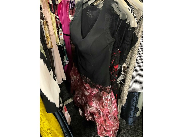 173 diverse cocktailjurken/sets (totaalprijs) - afbeelding 124 van  142