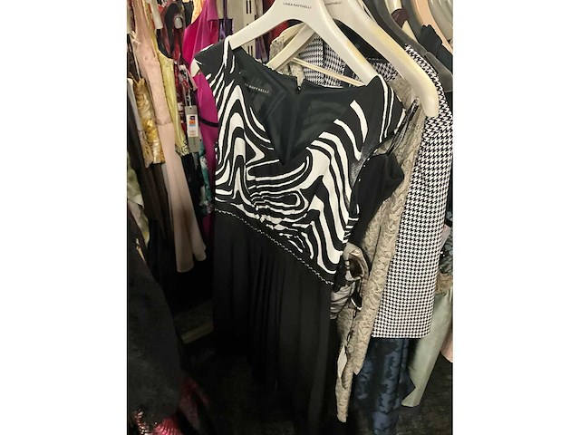 173 diverse cocktailjurken/sets (totaalprijs) - afbeelding 127 van  142