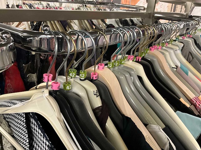 173 diverse cocktailjurken/sets (totaalprijs) - afbeelding 129 van  142