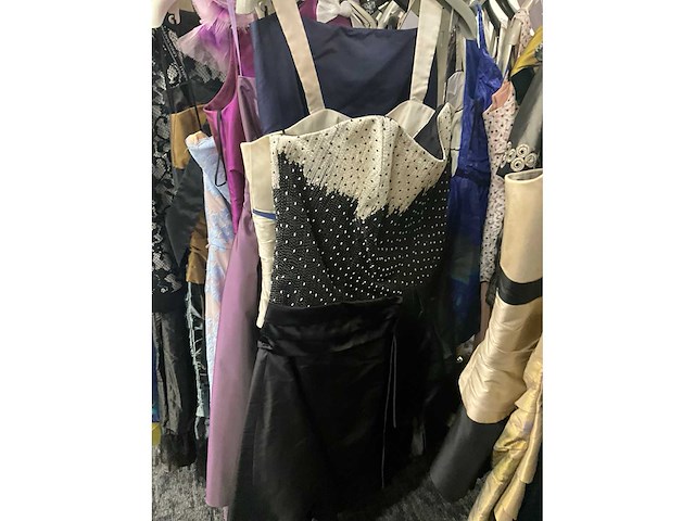 173 diverse cocktailjurken/sets (totaalprijs) - afbeelding 21 van  156