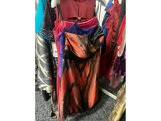 173 diverse cocktailjurken/sets (totaalprijs) - afbeelding 34 van  156