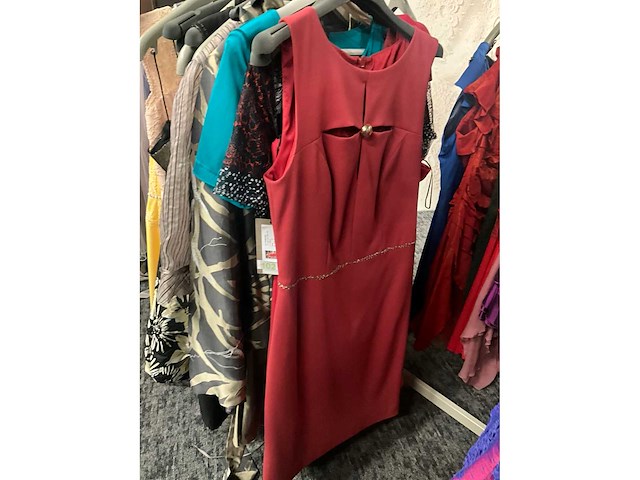 173 diverse cocktailjurken/sets (totaalprijs) - afbeelding 37 van  156