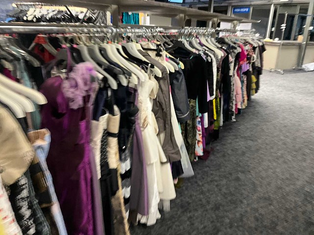 173 diverse cocktailjurken/sets (totaalprijs) - afbeelding 54 van  156