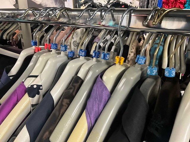 173 diverse cocktailjurken/sets (totaalprijs) - afbeelding 82 van  156