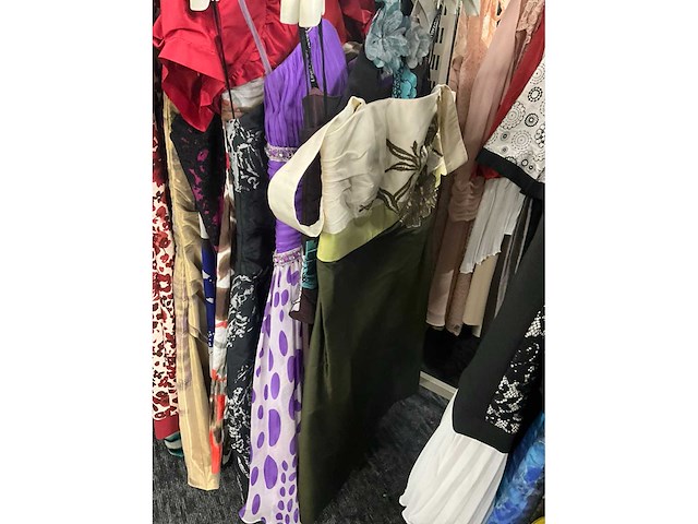 173 diverse cocktailjurken/sets (totaalprijs) - afbeelding 93 van  156