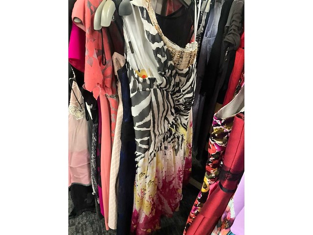 173 diverse cocktailjurken/sets (totaalprijs) - afbeelding 115 van  156