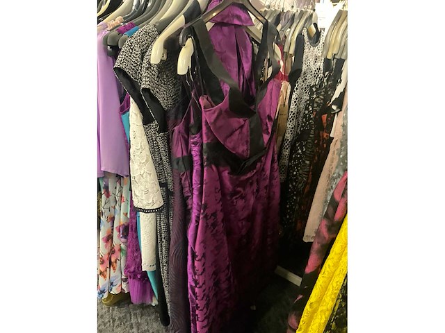 173 diverse cocktailjurken/sets (totaalprijs) - afbeelding 149 van  156