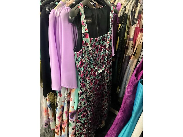 173 diverse cocktailjurken/sets (totaalprijs) - afbeelding 155 van  156