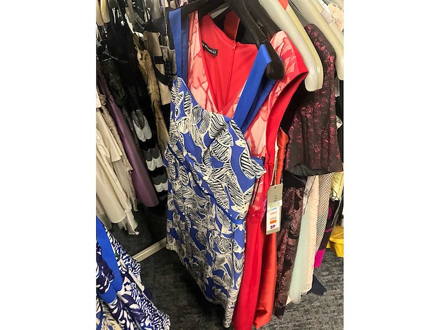 173 diverse cocktailjurken/sets (totaalprijs) - afbeelding 3 van  152