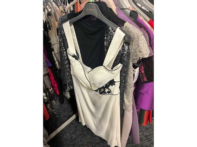 173 diverse cocktailjurken/sets (totaalprijs) - afbeelding 31 van  152