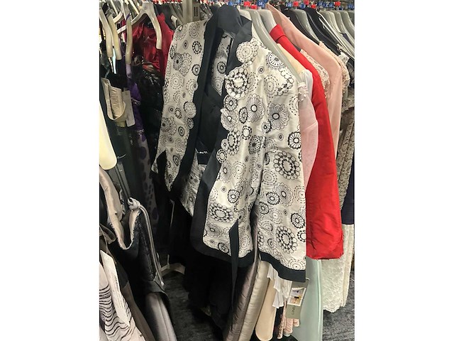 173 diverse cocktailjurken/sets (totaalprijs) - afbeelding 81 van  152