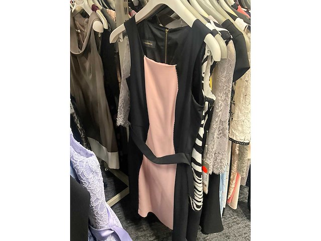 173 diverse cocktailjurken/sets (totaalprijs) - afbeelding 107 van  152