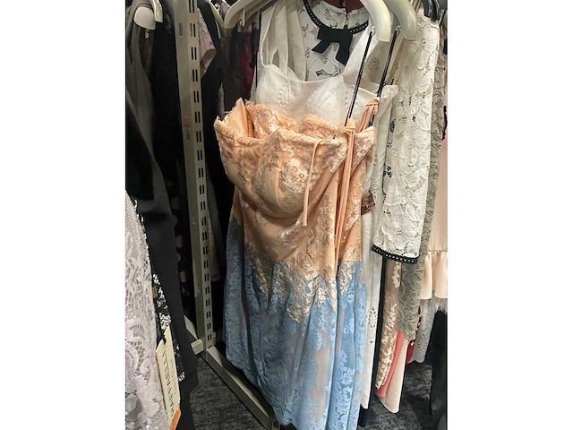 173 diverse cocktailjurken/sets (totaalprijs) - afbeelding 113 van  152