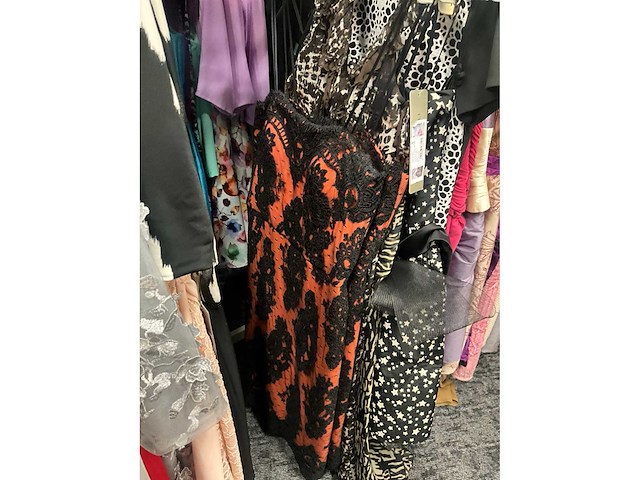 173 diverse cocktailjurken/sets (totaalprijs) - afbeelding 130 van  152