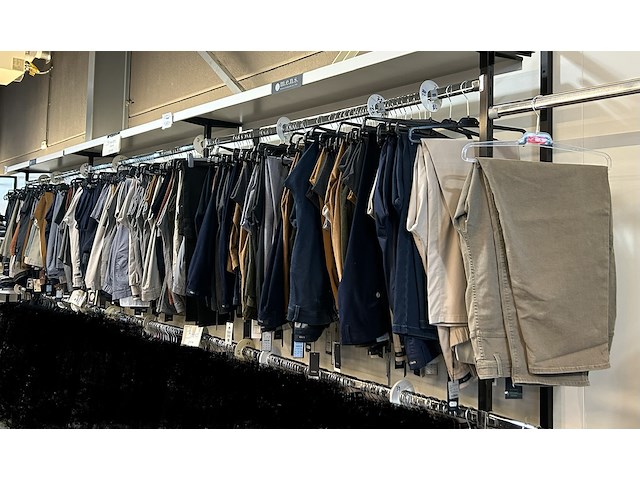 175 kwalitatieve herenbroeken casual - afbeelding 1 van  11