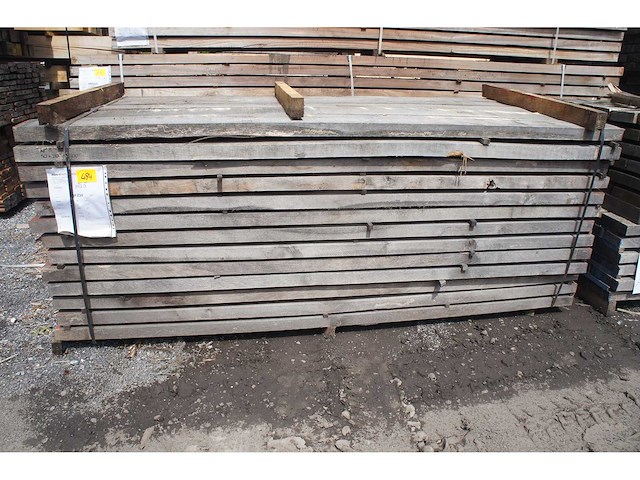 1,79 m³ eiken planken 54mm - afbeelding 1 van  4