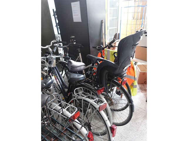 17x diverse damesfiets - afbeelding 10 van  11