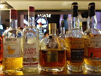 17x diverse flessen rum - afbeelding 4 van  6