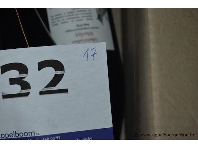 17x fles rode wijn, terre sauvage gilbert & gaillard, merlot pays d'oc 2018 ,750ml - afbeelding 3 van  3