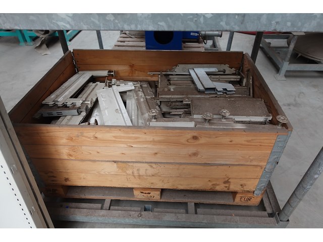 17x galva houder met metalen rekken - afbeelding 2 van  7