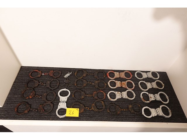 17x metalen handboei - afbeelding 1 van  4