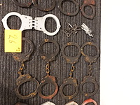 17x metalen handboei - afbeelding 3 van  4