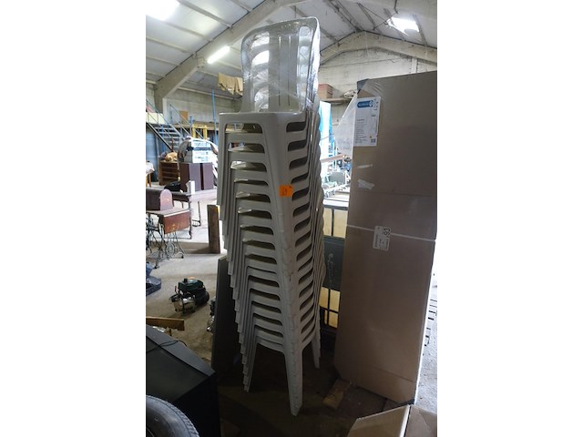 17x pvc stoel - afbeelding 1 van  4