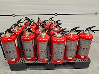 17x saval poedersnelblusser 9kg (2024) - afbeelding 1 van  4