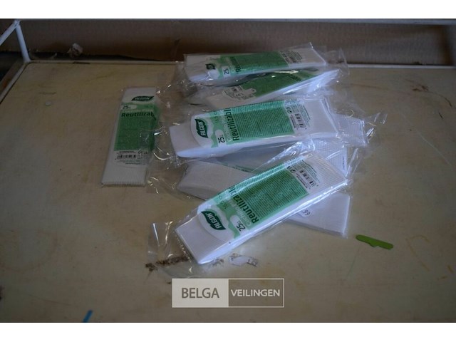 17x25st plastieken messen 16,5cm - afbeelding 1 van  1