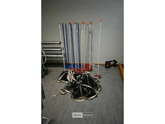± 18 badminton kegels - afbeelding 1 van  5