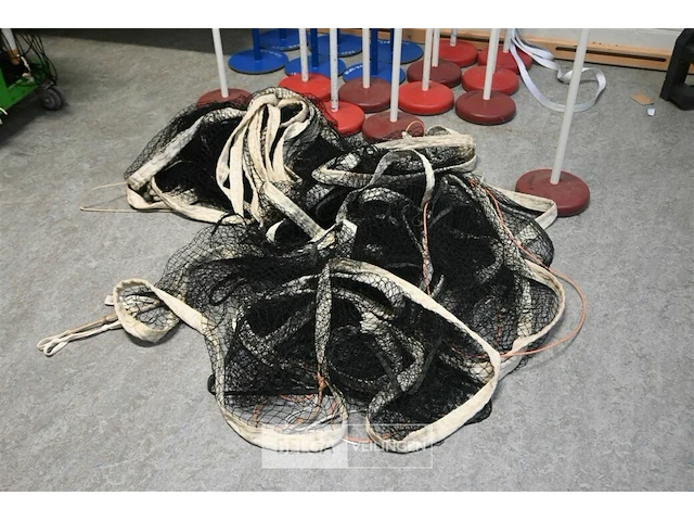 ± 18 badminton kegels - afbeelding 4 van  5