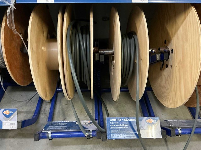 18 bobijnen met diverse installatiekabel - afbeelding 6 van  11