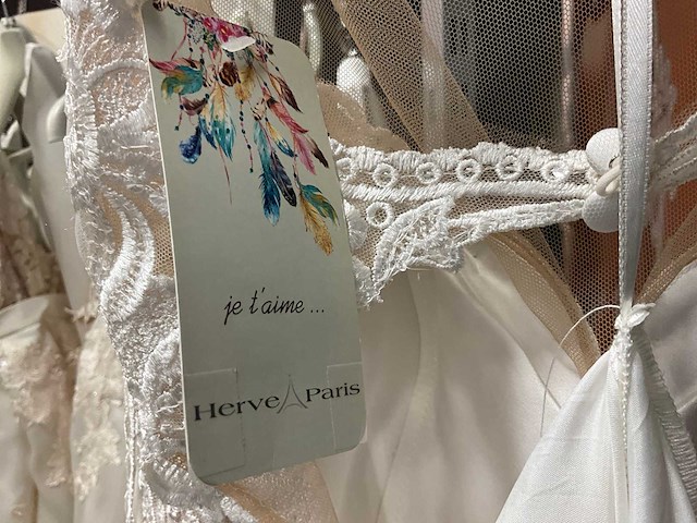 18 bruidsjurken herve (totaalprijs) - afbeelding 13 van  42