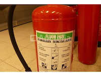 18 diverse brandblussers - afbeelding 7 van  9