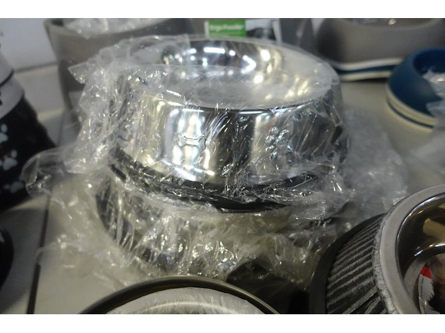 18 diverse drinkbakjes - afbeelding 4 van  4