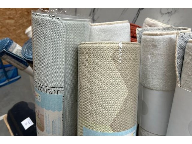 18 diverse matten - afbeelding 2 van  6