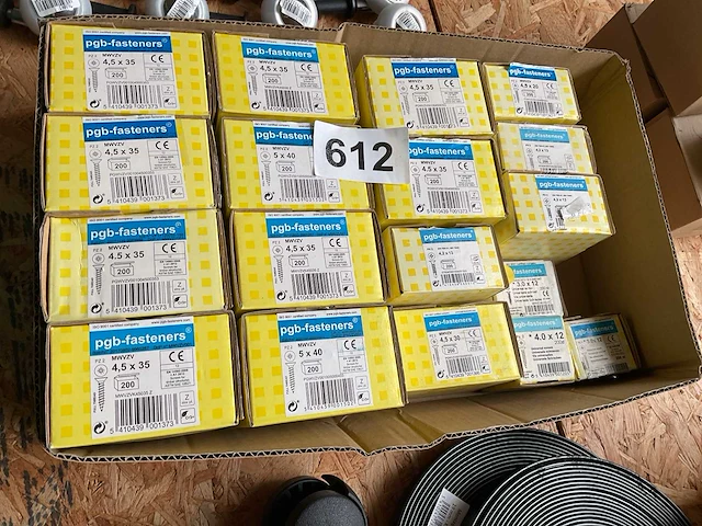 18 dozen houtschroeven - afbeelding 1 van  6